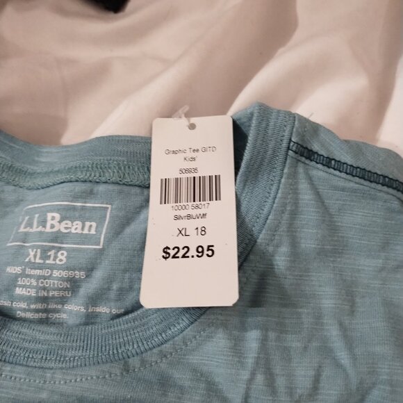 LL Bean Glow in The Dark Graphic Tee with Wolf Howling at the Moon - Picture 3 of 3